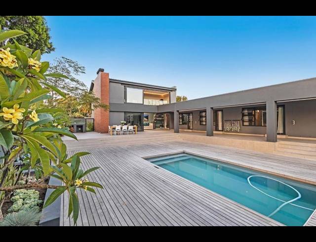 5 BEDROOM HOUSE FOR SALE IN SCHOONGEZICHT